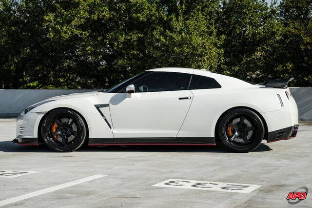 2014 Nissan GT-R Premium