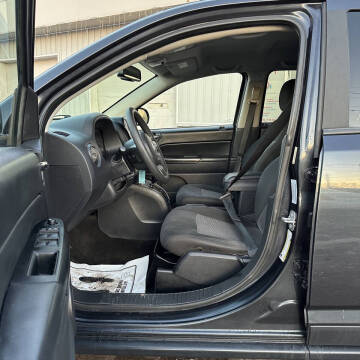 2016 Jeep Compass Sport