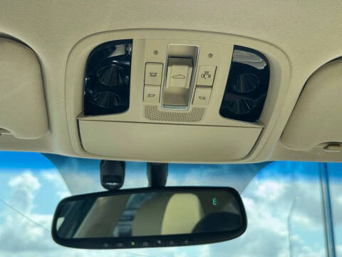 2017 Kia Cadenza Premium