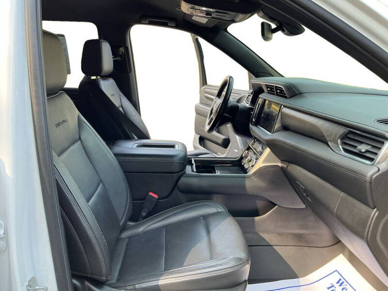 2022 GMC Yukon XL Denali