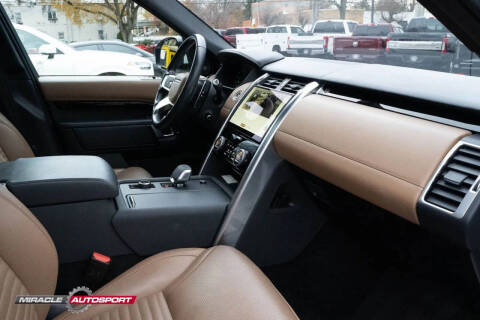 2022 Land Rover Discovery P300 S