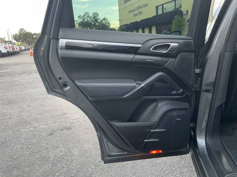 2014 Porsche Cayenne Platinum Diesel