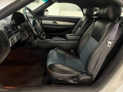 2005 Ford Thunderbird Deluxe