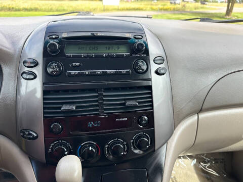2008 Toyota Sienna LE 7-Passenger