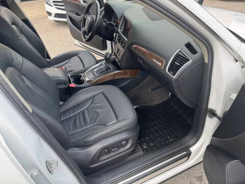 2011 Audi Q5 3.2 quattro Premium Plus