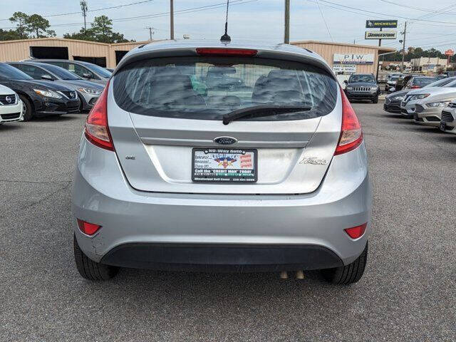 2013 Ford Fiesta SE