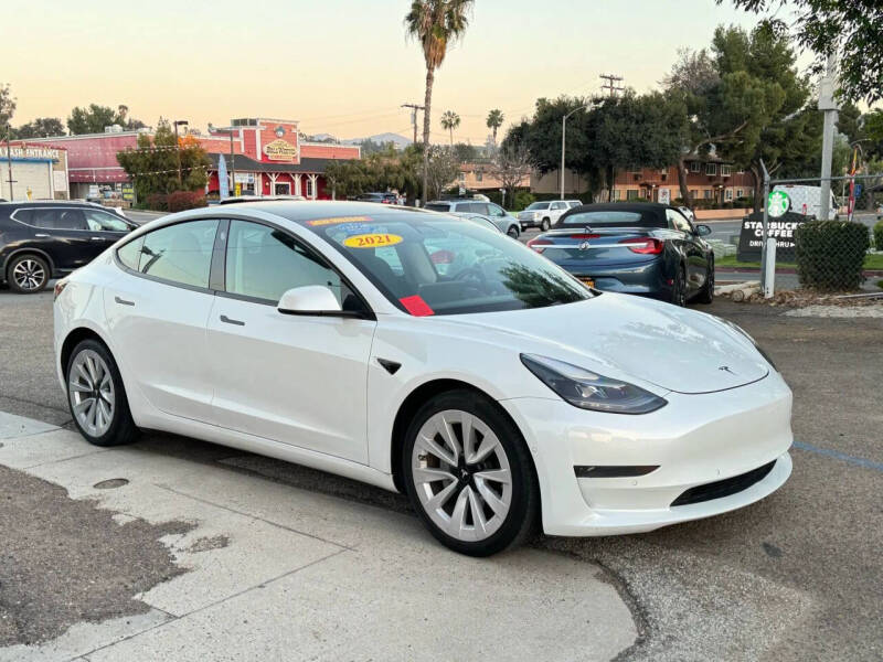 2021 Tesla Model 3 Standard Range Plus