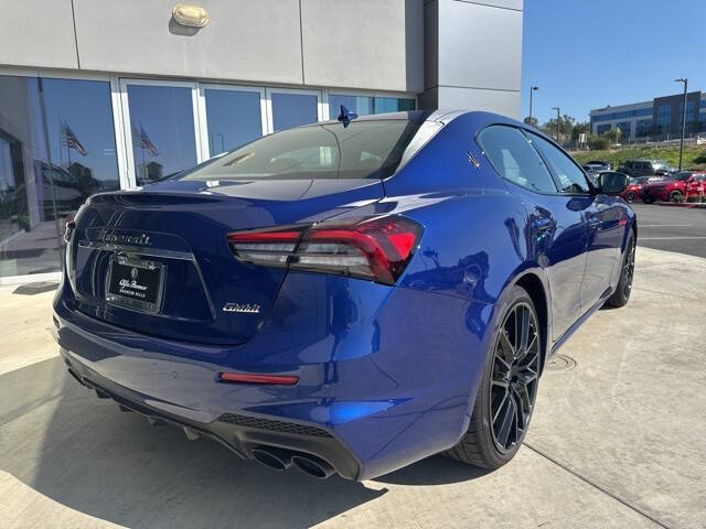 2022 Maserati Ghibli Trofeo