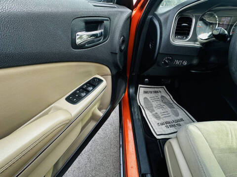 2011 Dodge Charger SE