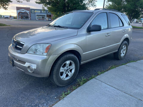 2005 Kia Sorento for sale at BELOW BOOK AUTO SALES in Idaho Falls ID