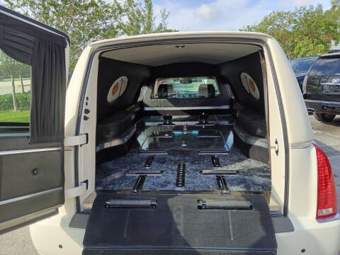 2011 Cadillac DTS Pro Coachbuilder Limo