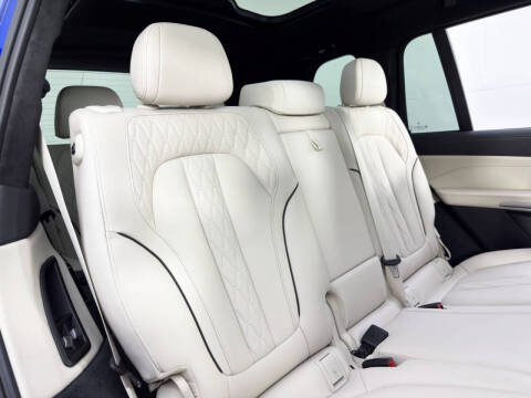 2024 BMW X7 M60i