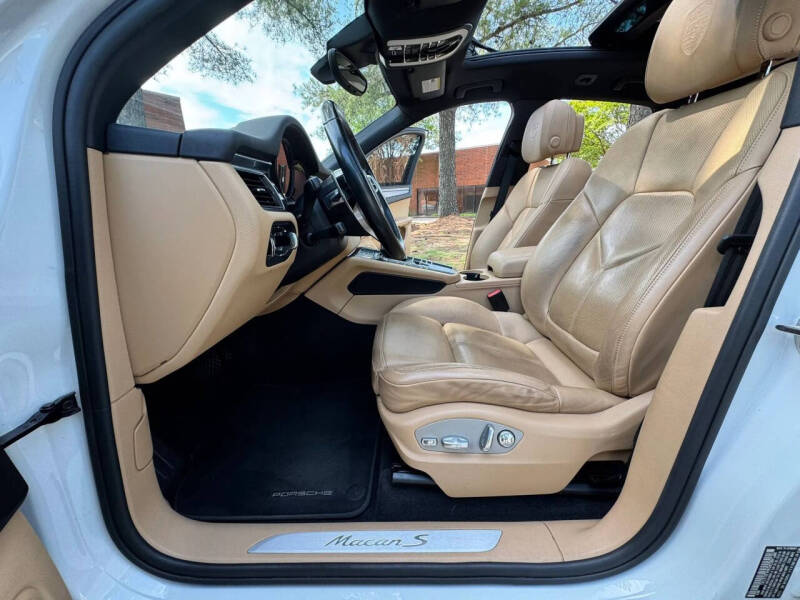 2017 Porsche Macan S