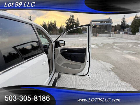 2011 Dodge Grand Caravan Crew