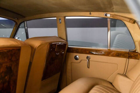 1961 Rolls-Royce SILVER CLOUD LWB