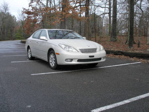 2002 Lexus ES 300 for sale at RICH AUTOMOTIVE Inc in High Point NC