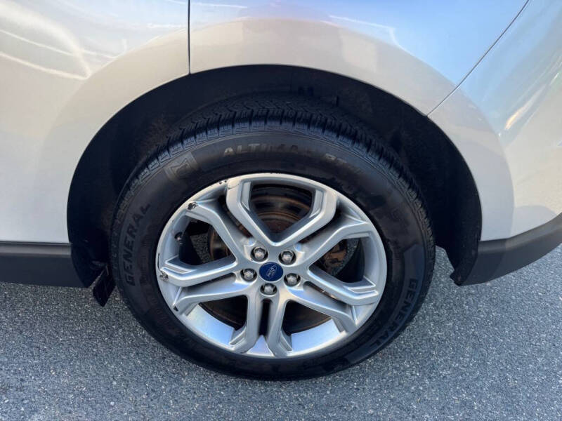 2018 Ford Edge Titanium