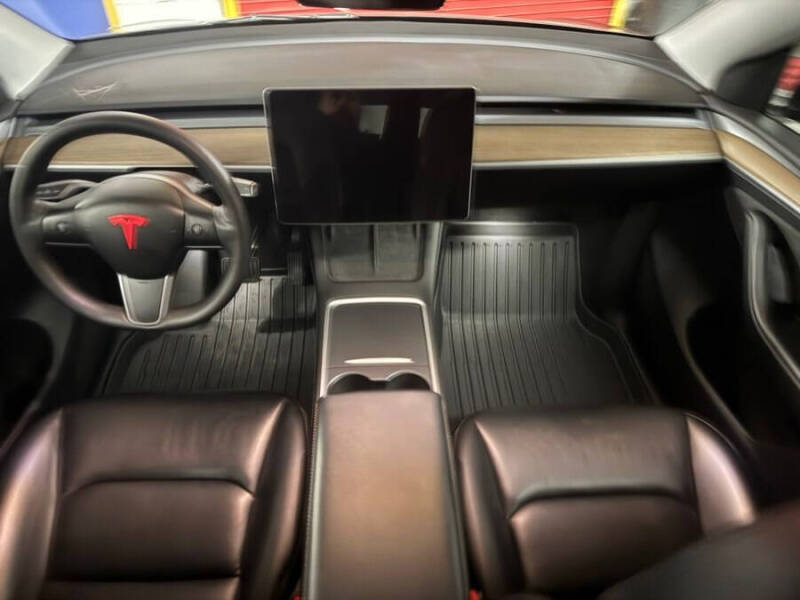 2023 Tesla Model Y Long Range