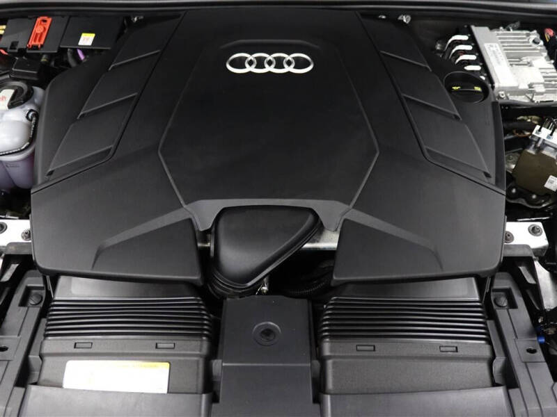 2019 Audi Q8 quattro Prestige 55 TFSI