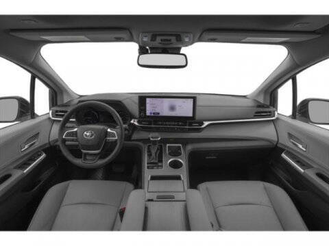 2026 Toyota Sienna XLE 7-Passenger