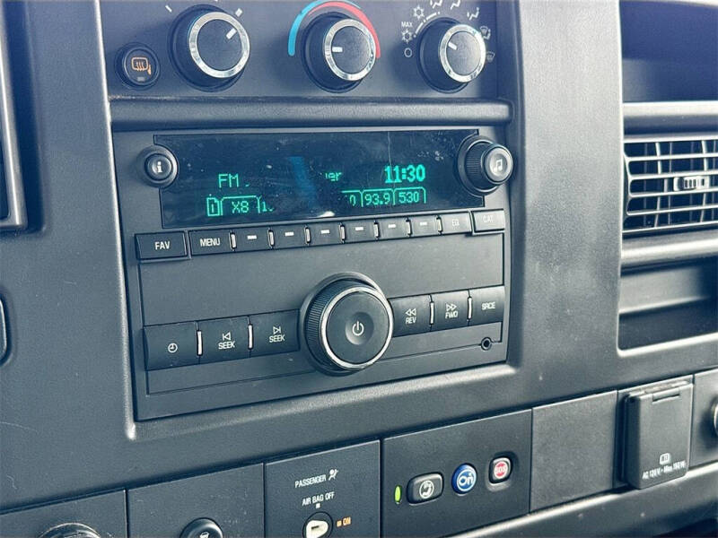 2022 Chevrolet Express 2500