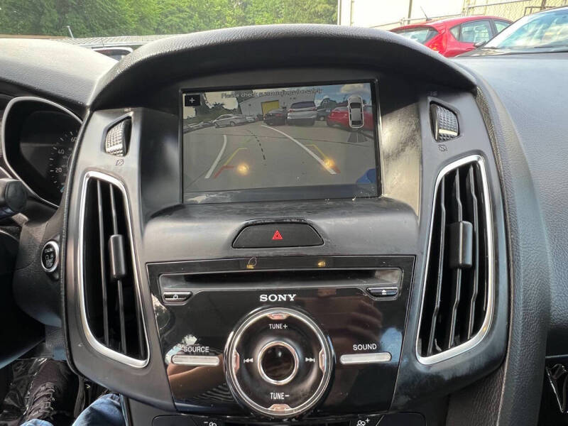 2017 Ford Focus Titanium