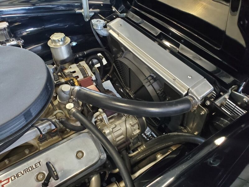 1962 Chevrolet Corvette 24