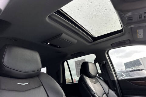 2020 Cadillac Escalade Premium Luxury