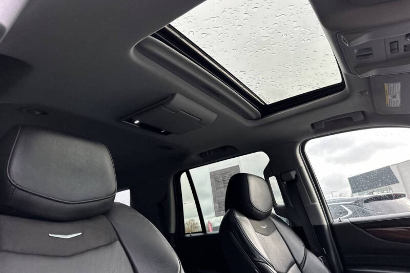 2020 Cadillac Escalade Premium Luxury