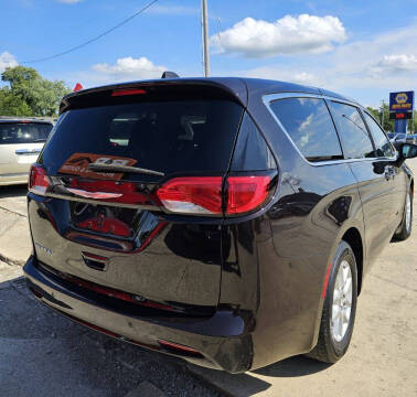 2017 Chrysler Pacifica Touring