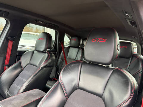2016 Porsche Cayenne GTS