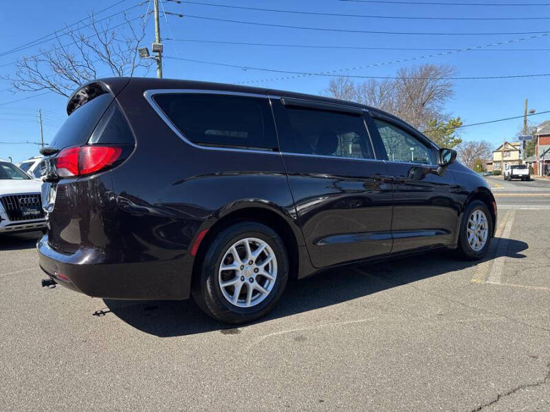 2017 Chrysler Pacifica Touring