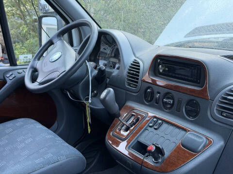 2005 Pleasure Way Plateau TS
