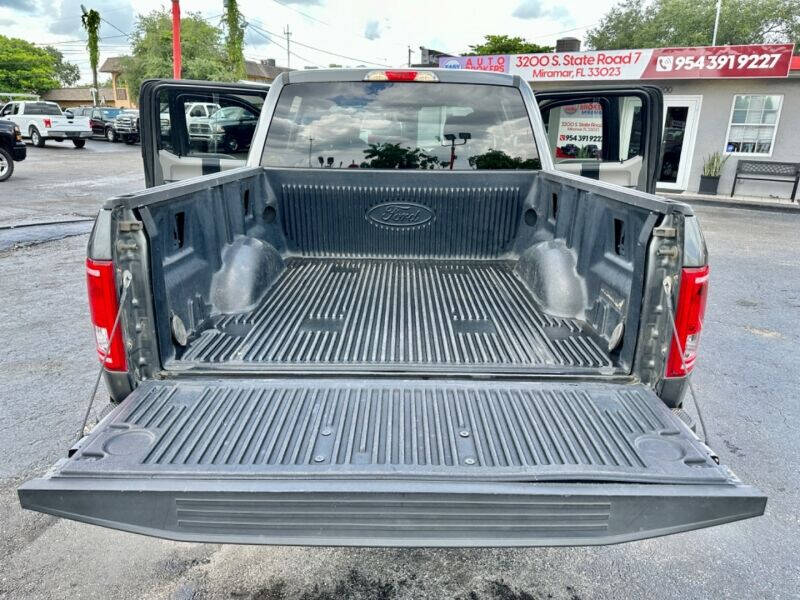 2017 Ford F-150 Pickup - $19,995