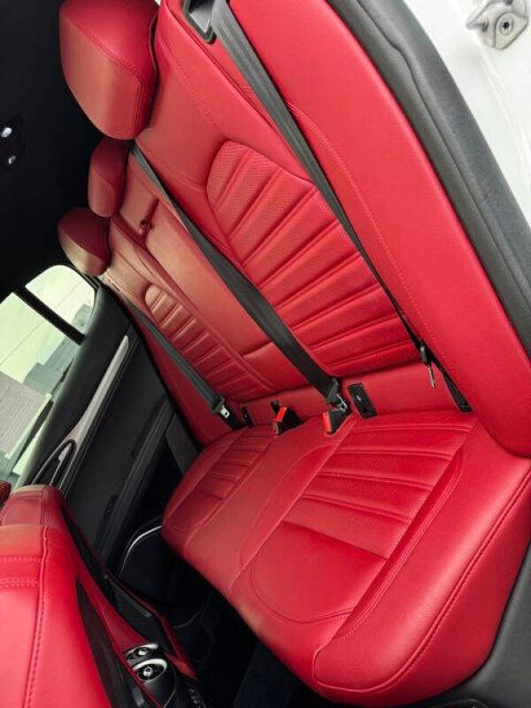 2022 Alfa Romeo Stelvio Veloce