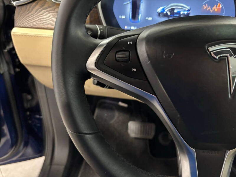 2016 Tesla Model X 75D