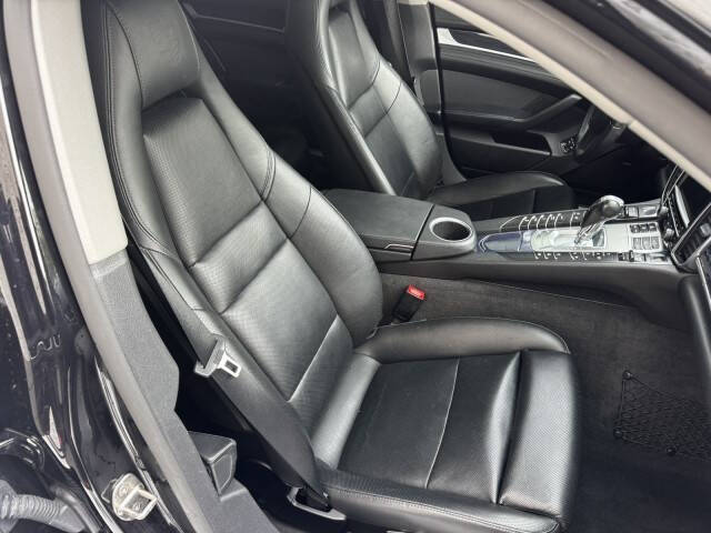 2016 Porsche Panamera 4S