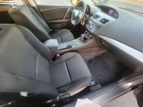 2012 Mazda MAZDA3 i Touring