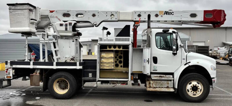 2012 Freightliner M2 106