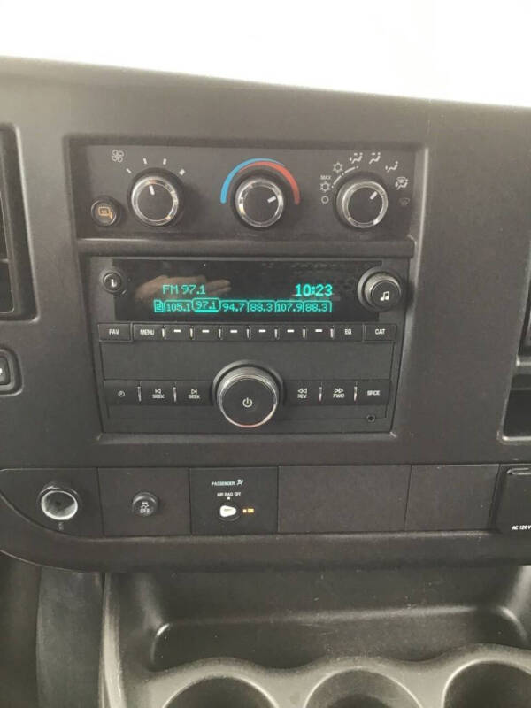 2024 Chevrolet Express 2500
