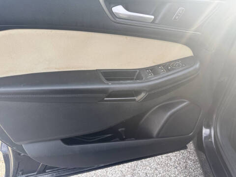 2016 Ford Edge SE