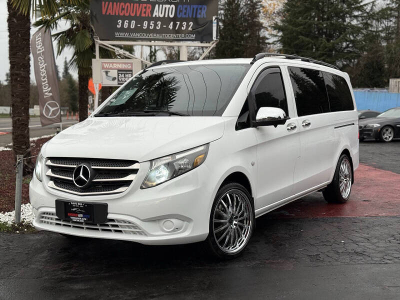 2016 Mercedes-Benz Metris Passenger Van Base's photo