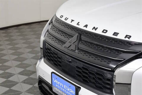 2022 Mitsubishi Outlander Black Edition