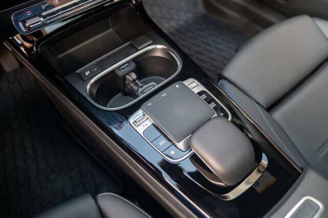 2020 Mercedes-Benz CLA 23