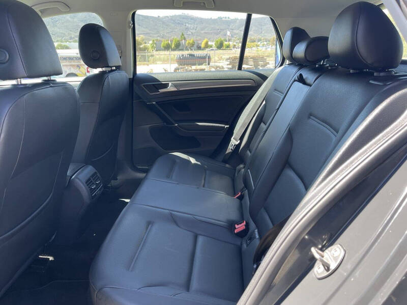 2019 Volkswagen e-Golf SEL Premium