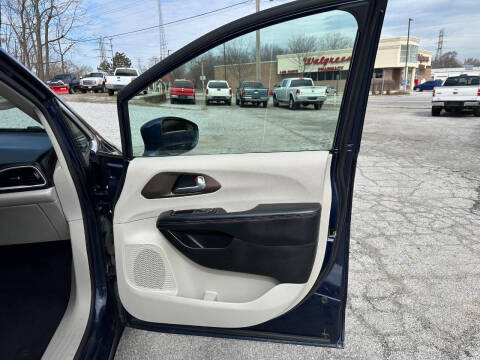 2018 Chrysler Pacifica Touring L