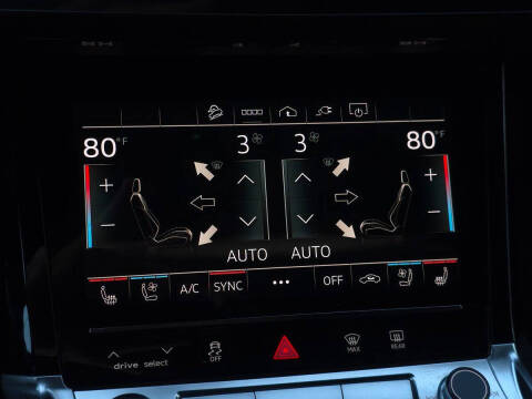 2024 Audi Q8 e-tron quattro Premium Plus