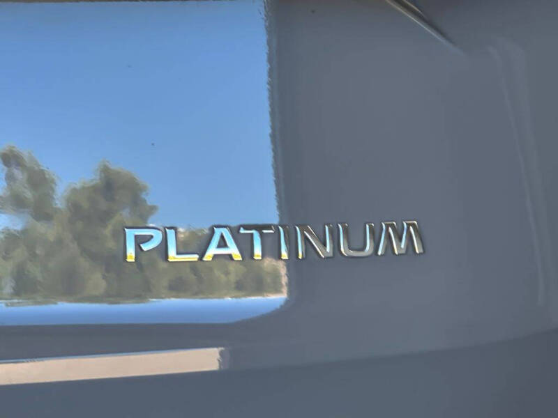 2022 Nissan Rogue Platinum