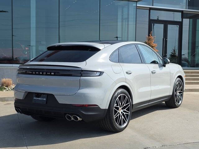 2026 Porsche Cayenne S E-Hybrid Coupe