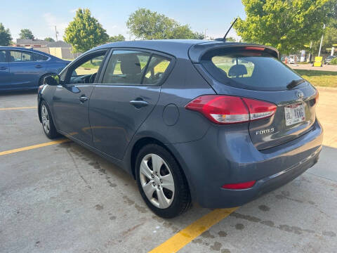 2016 Kia Forte5 LX